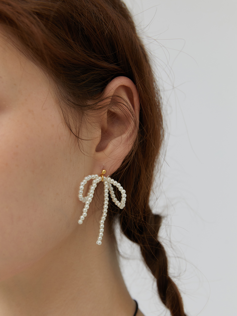 sally ribbon pearl earring